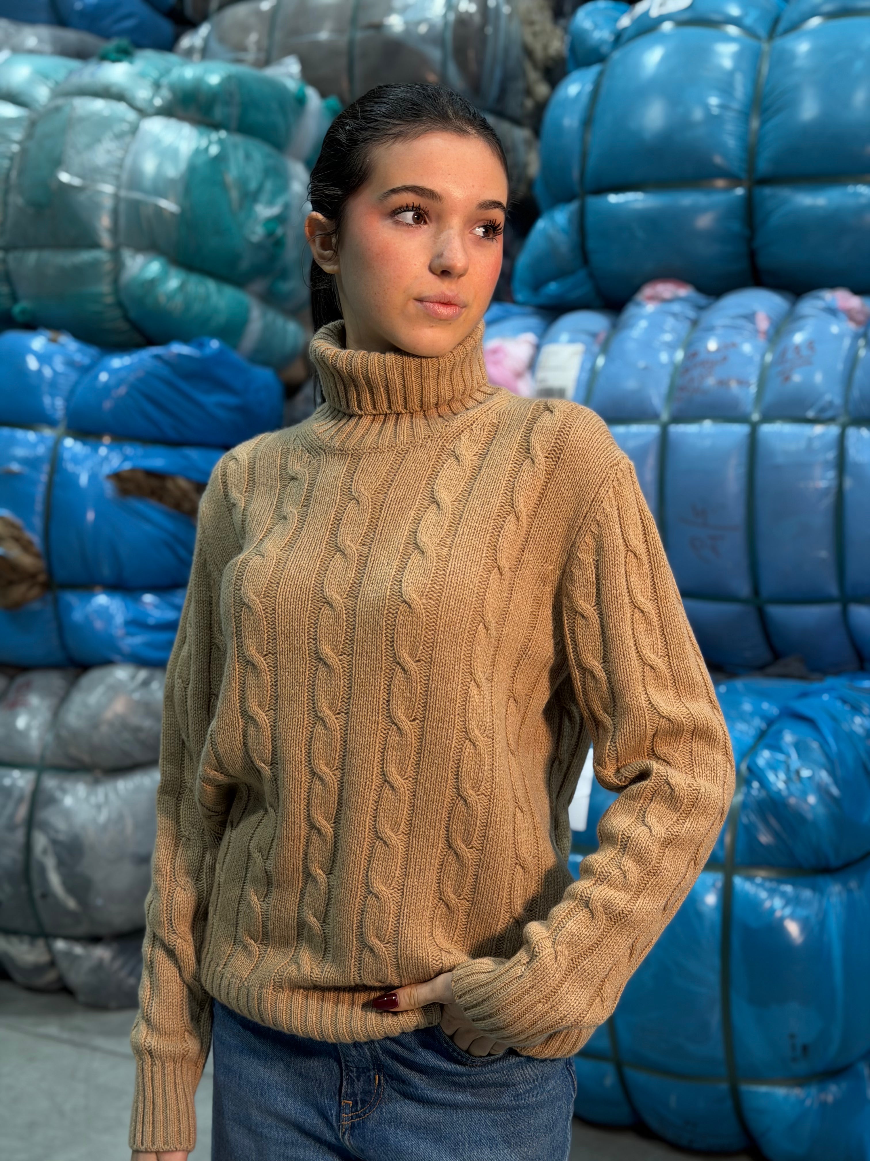 Collo Alto Treccia Donna