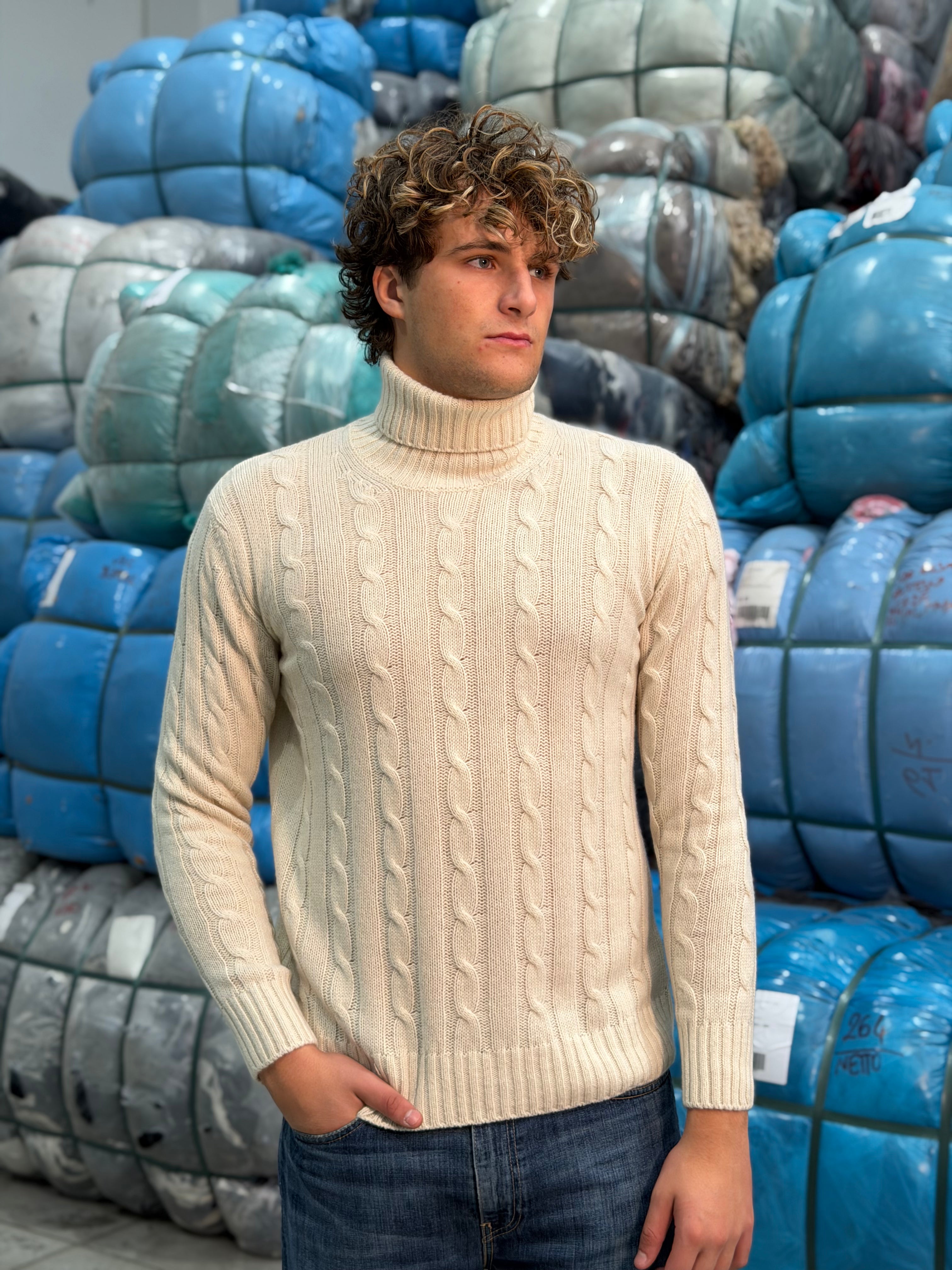 Collo Alto Treccia Uomo