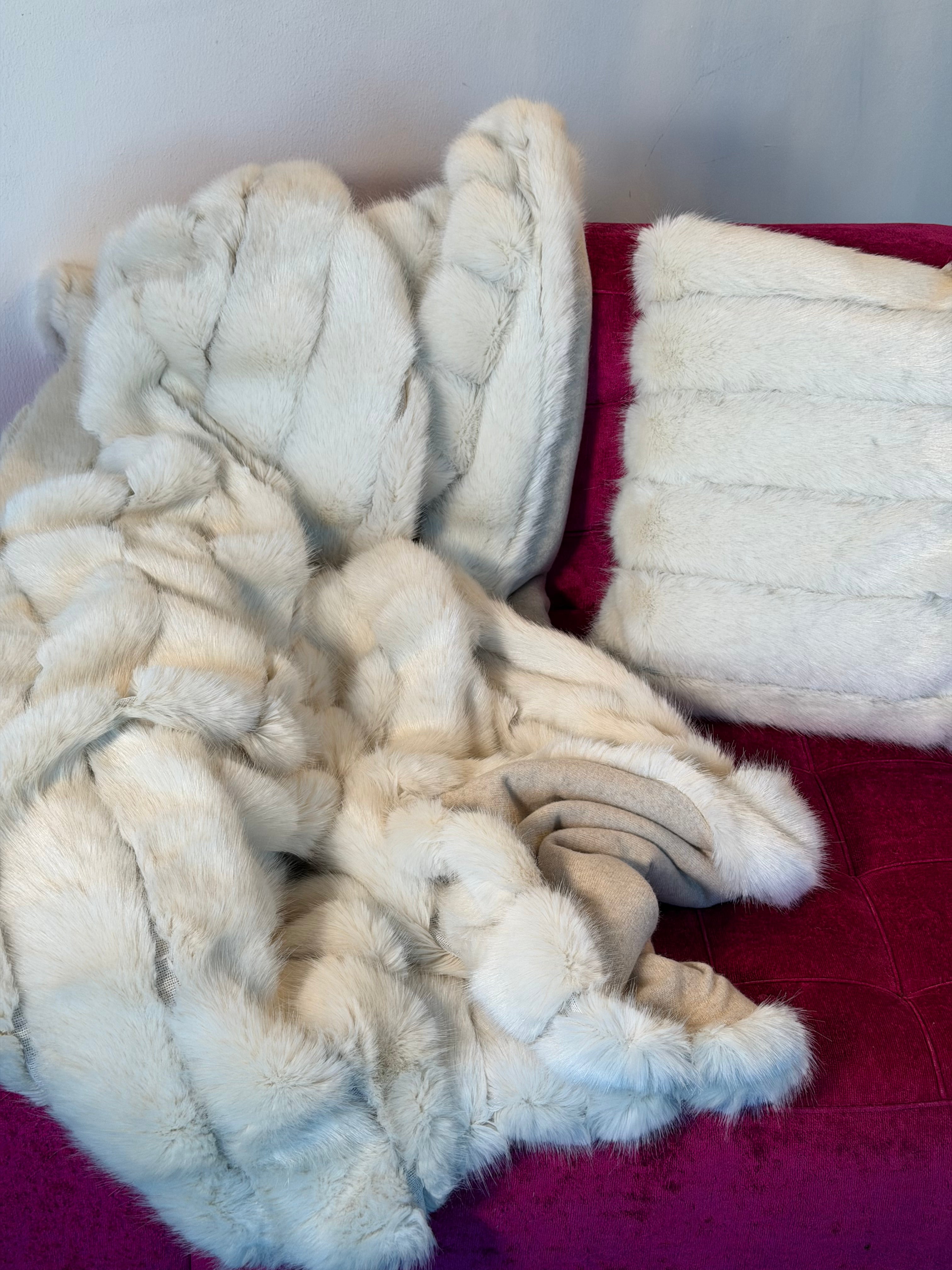 Coperta Pelliccia Con Cuscino - St. Moritz