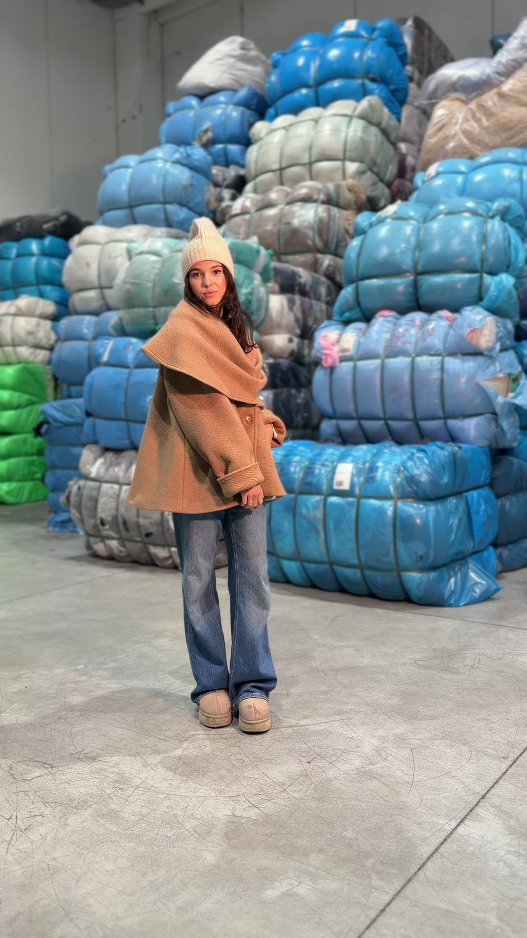 Cappotto corto con Collo Cammello Raso