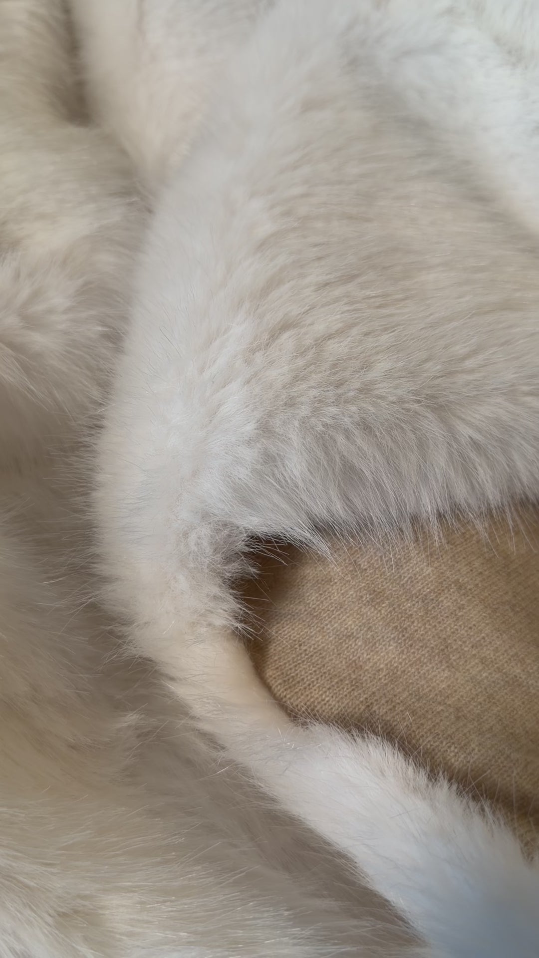 Coperta Pelliccia Con Cuscino - Courmayeur